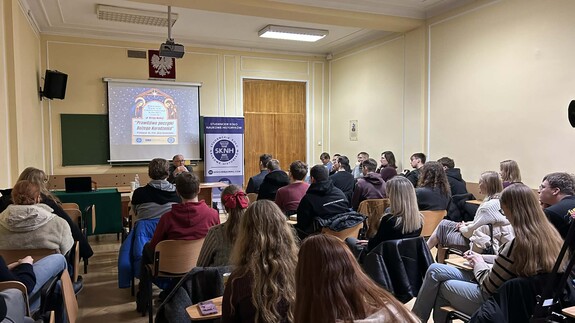 Wykład prof. Naumowicza