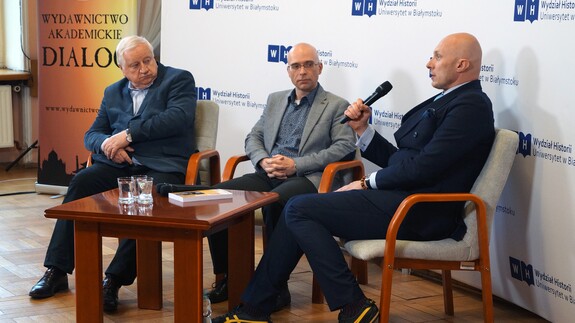 Spotkanie z autorami książki Nowa gra w Chińczyka fot. Robert Czajkowski