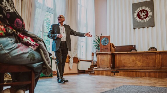 Ostatnie oprowadzanie po dawnym Domu Partii w Białymstoku organizowane przez Wydział Historii UwB