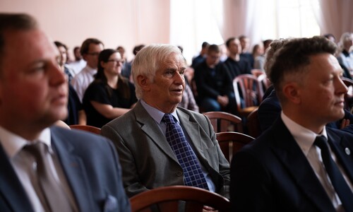 Profesor Adam Czesław Dobroński