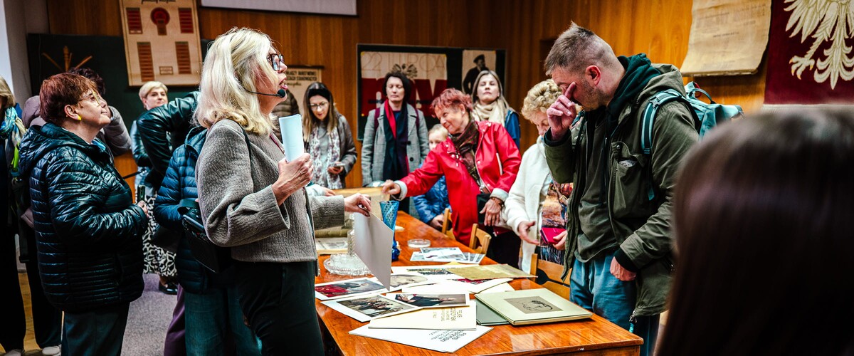 Ostatnie oprowadzanie po dawnym Domu Partii w Białymstoku organizowane przez Wydział Historii UwB
