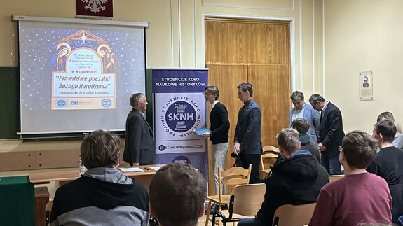 Wykład prof. Naumowicza