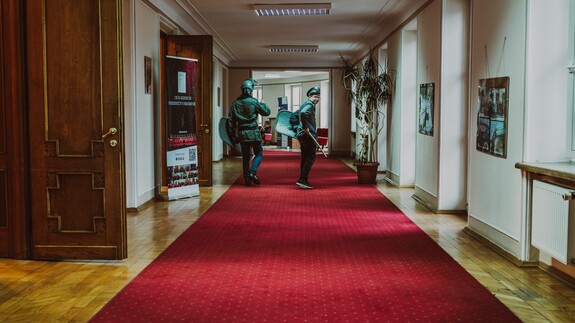 Ostatnie oprowadzanie po dawnym Domu Partii w Białymstoku organizowane przez Wydział Historii UwB